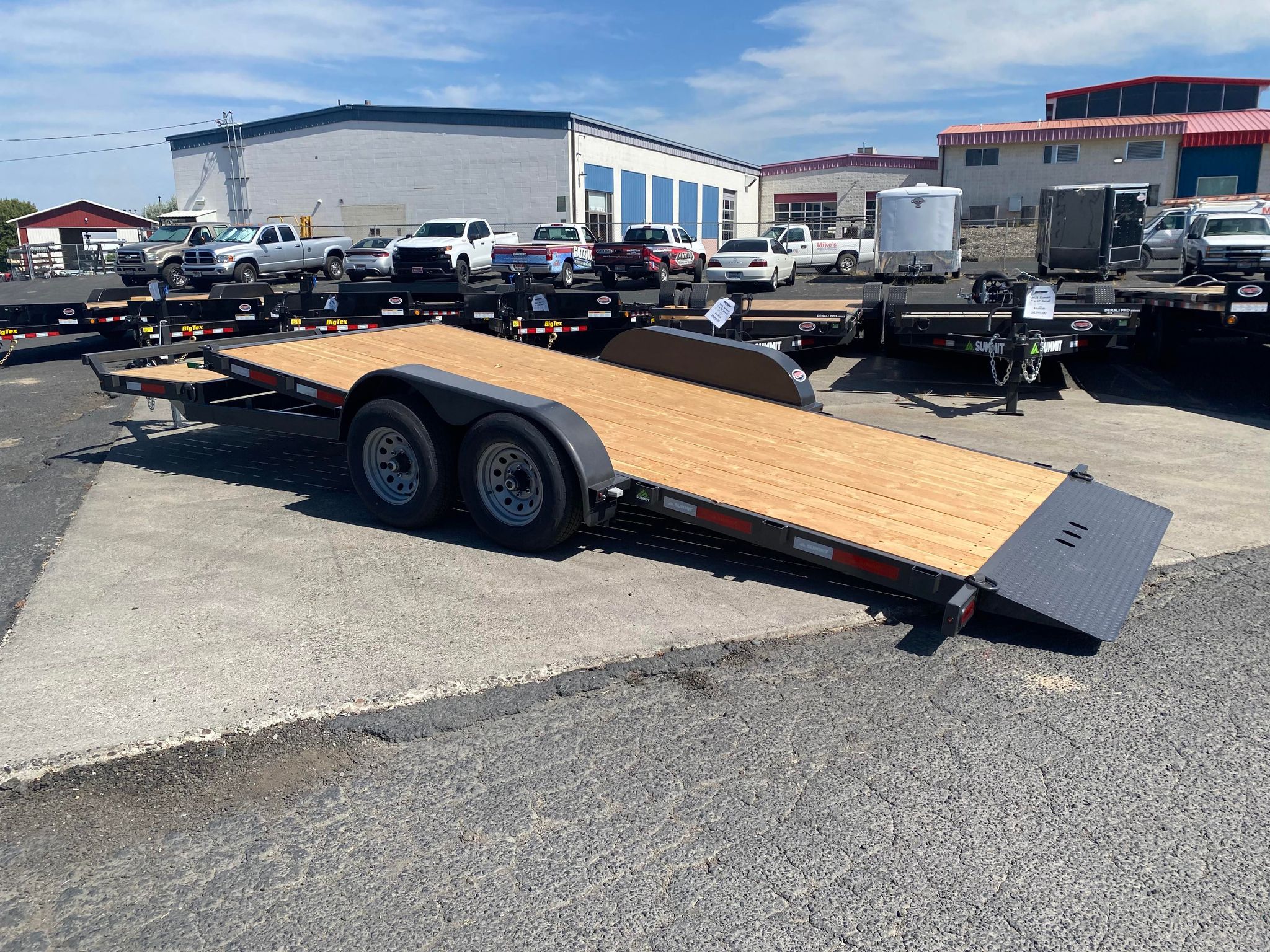 2023 Summit 7’x 20′ 16/4 Split Tilt Deck Trailer | Gateway Materials ...