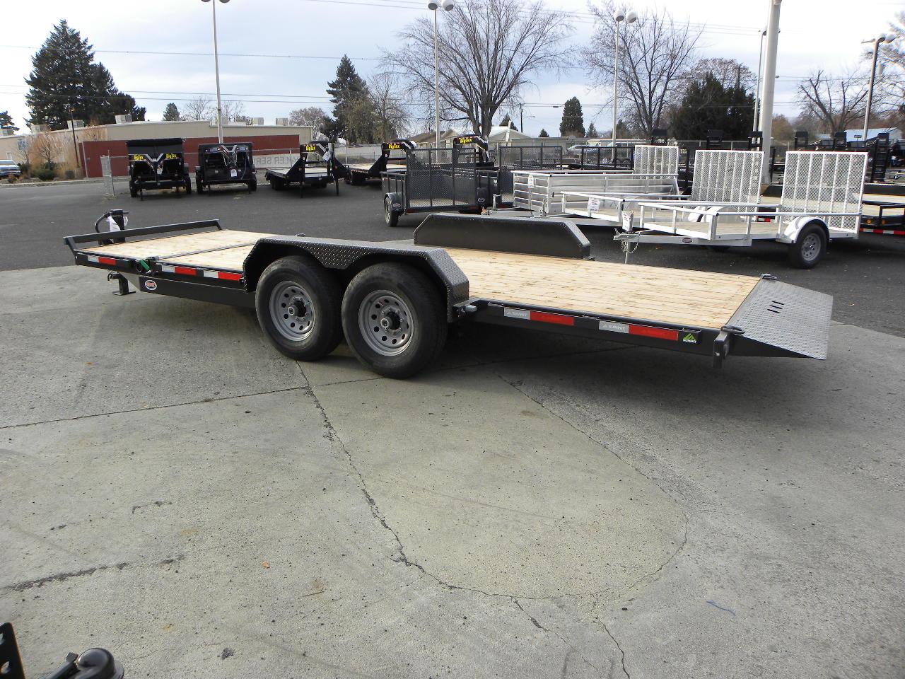 2021 Summit Denali 7'x 20' Tilt Trailer - Image 4