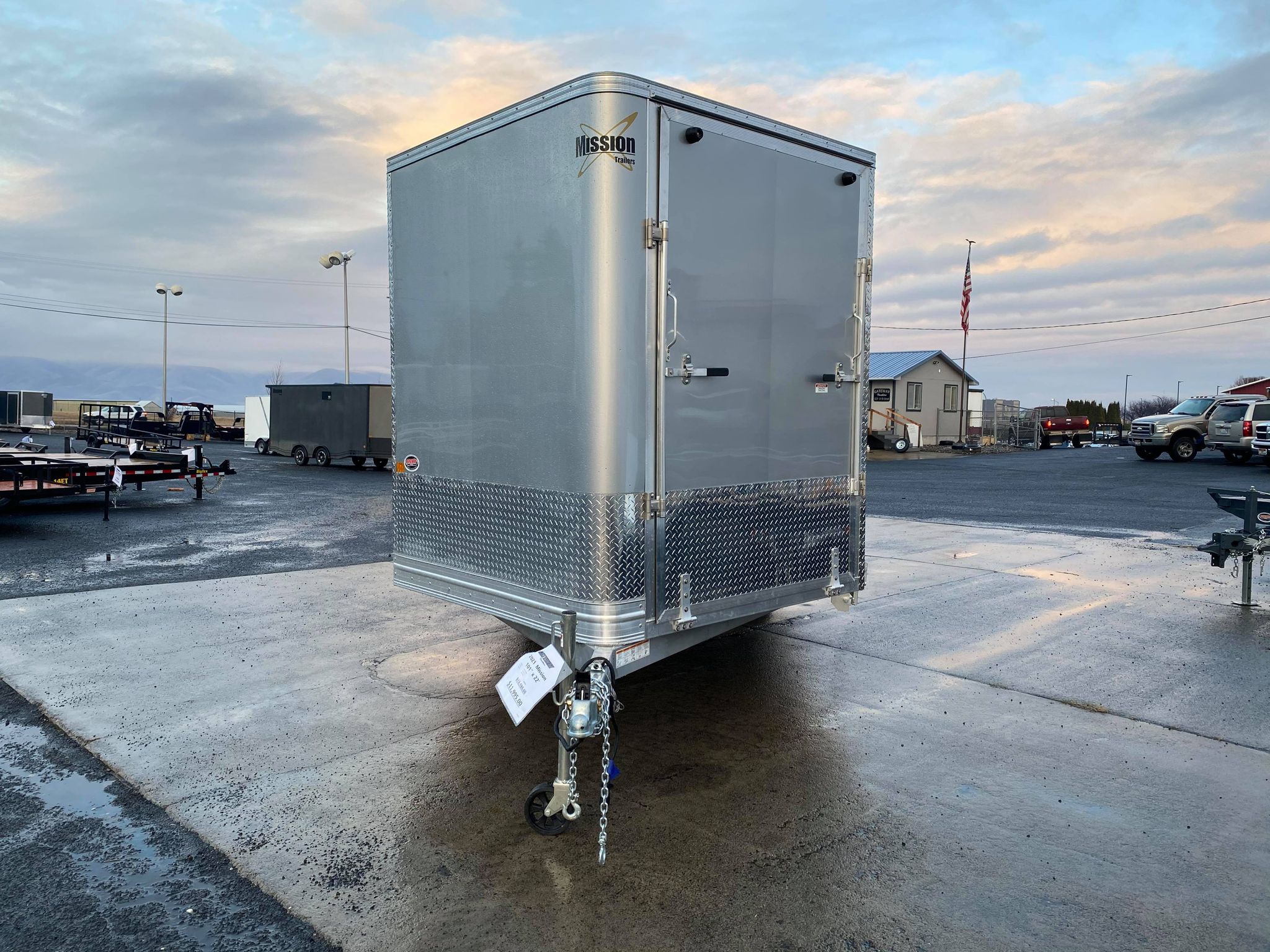 2021 Mission 101" x 22' Aluminum Snowmobile Trailer - Image 6