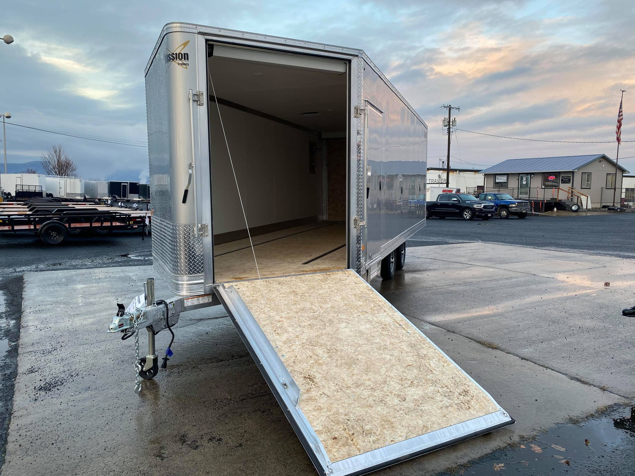 2021 Mission 101" x 22' Aluminum Snowmobile Trailer - Image 4