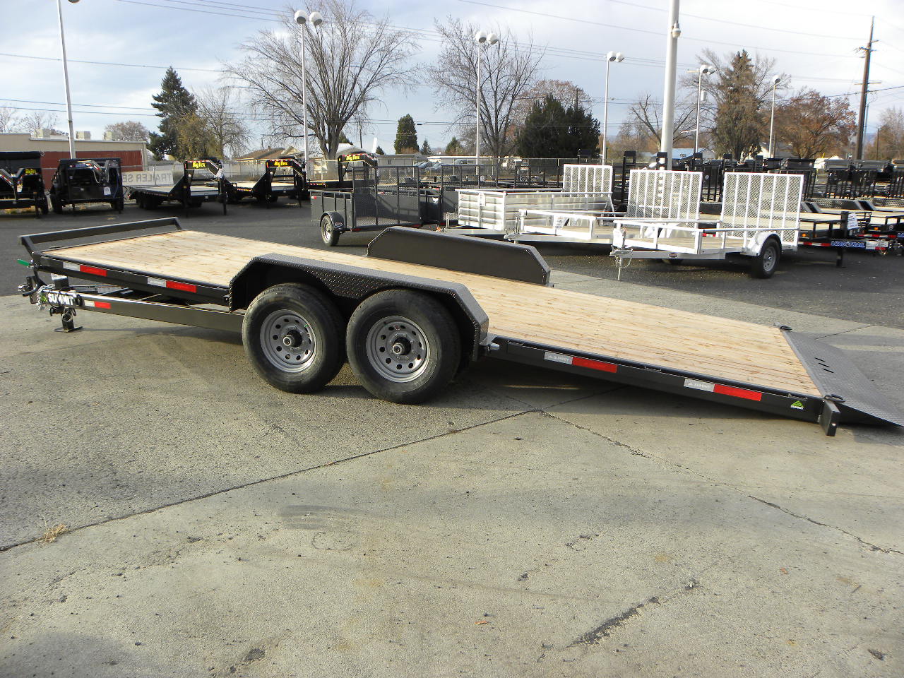 2021 Summit Denali 7'x 20' Tilt Trailer