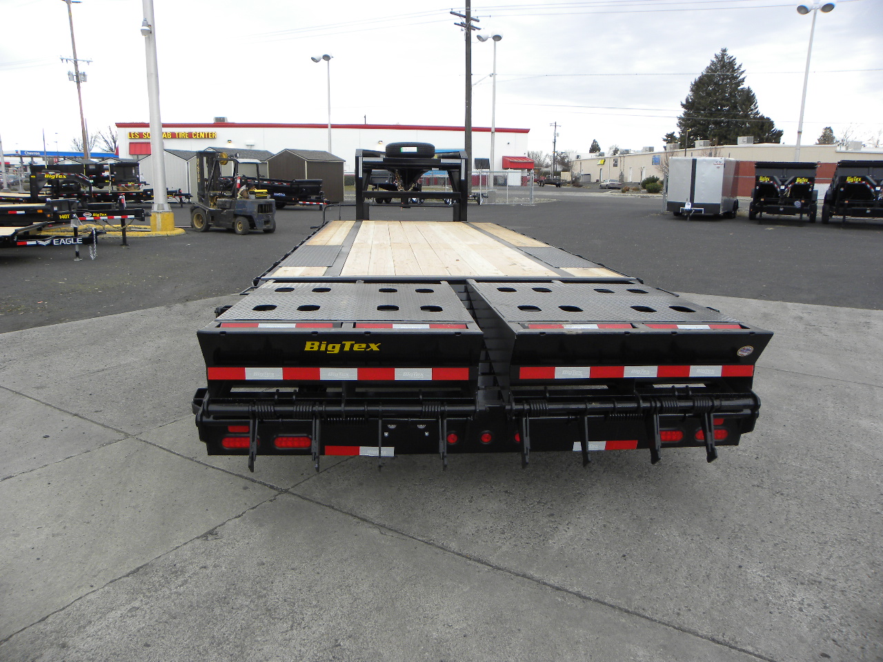 2023 Big Tex 102"x 20' +5' Gooseneck Trailer **GVWR 15.9K** - Image 2