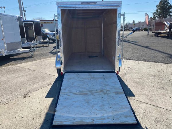 2022 Cargo Mate 5'x10' E-Series Enclosed Trailer - Image 6