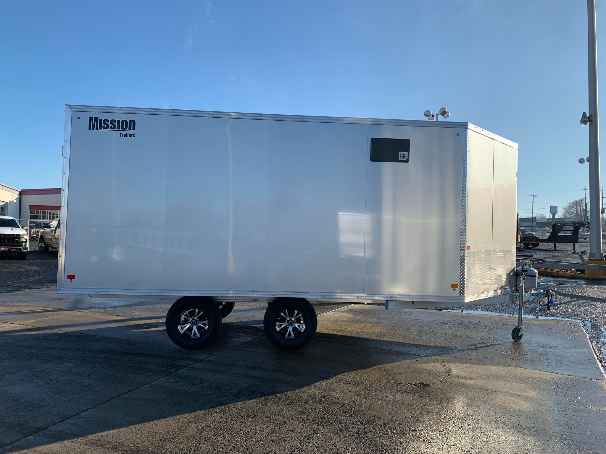 2022 Mission 101" x 20' Snowmobile Trailer *Heater Package* - Image 4