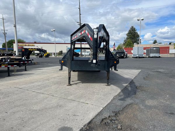 2013 Used PJ 102" x 24' Gooseneck Trailer - Image 2