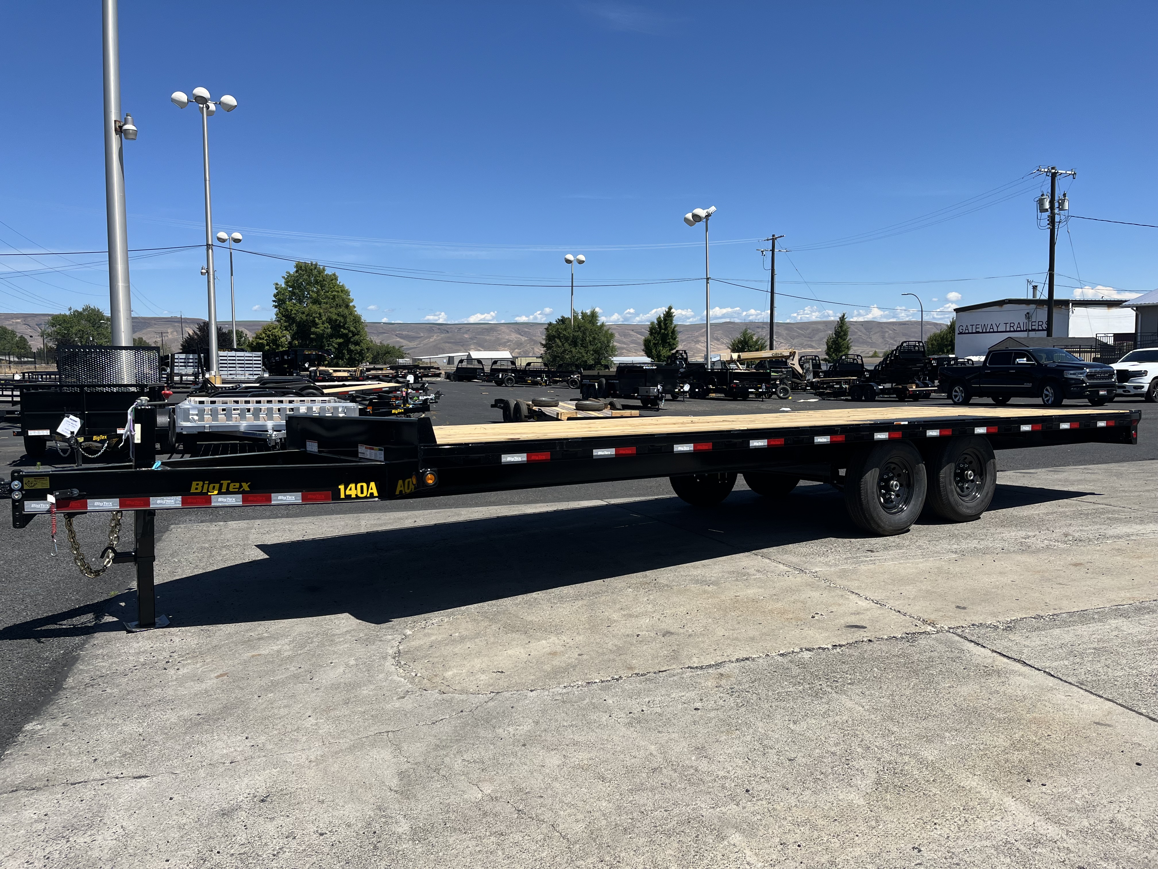 2025 Big Tex 102" x 24' 14OA Deckover Trailer **8' slide in ramps**