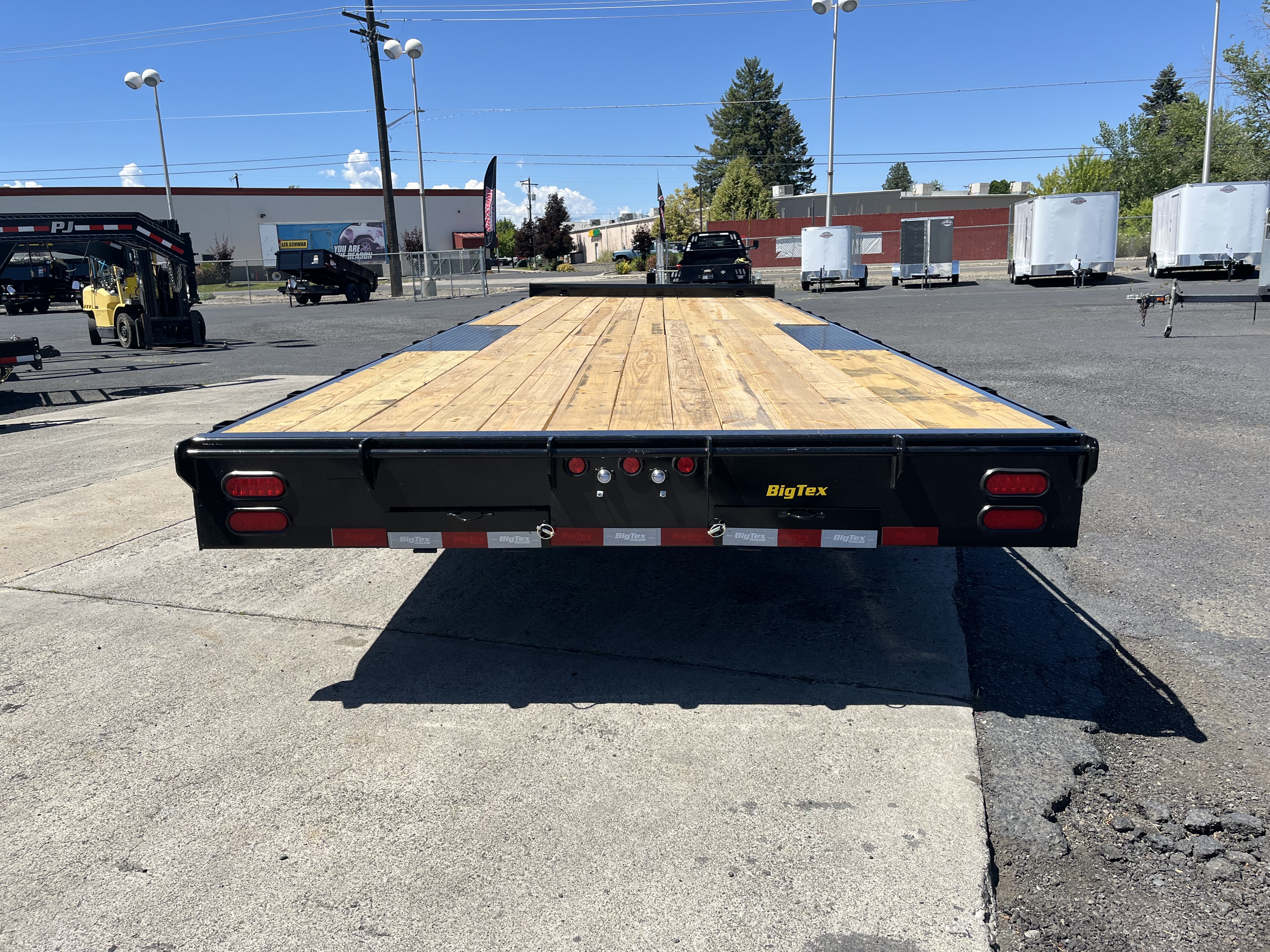 2025 Big Tex 102" x 24' 14OA Deckover Trailer **8' slide in ramps** - Image 3