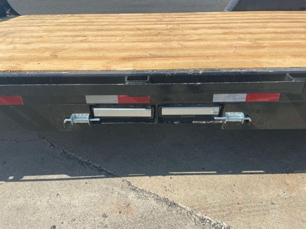 2025 Southland 81" x 18' Equipment Trailer **slide in ramps** - Image 6