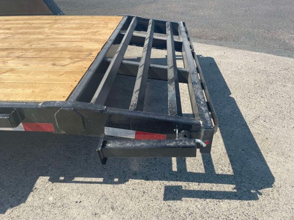 2025 Southland 81" x 18' Equipment Trailer **slide in ramps** - Image 5