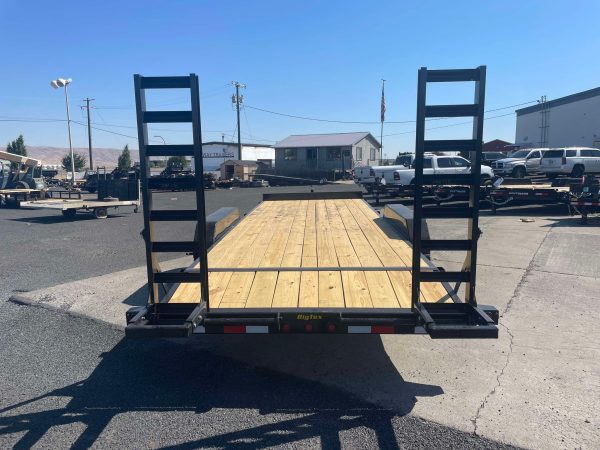 2025 Big Tex 83 x 22 14EB Equipment Trailer **knee ramps** - Image 4