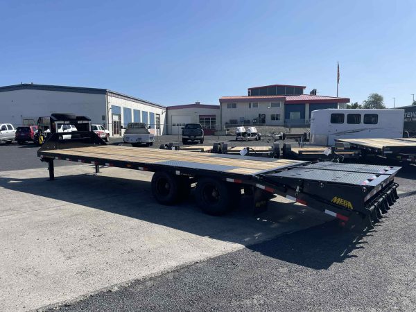 2026 Big Tex 102 x 25 + 5 25GN Gooseneck Trailer **Mega Ramps** - Image 3