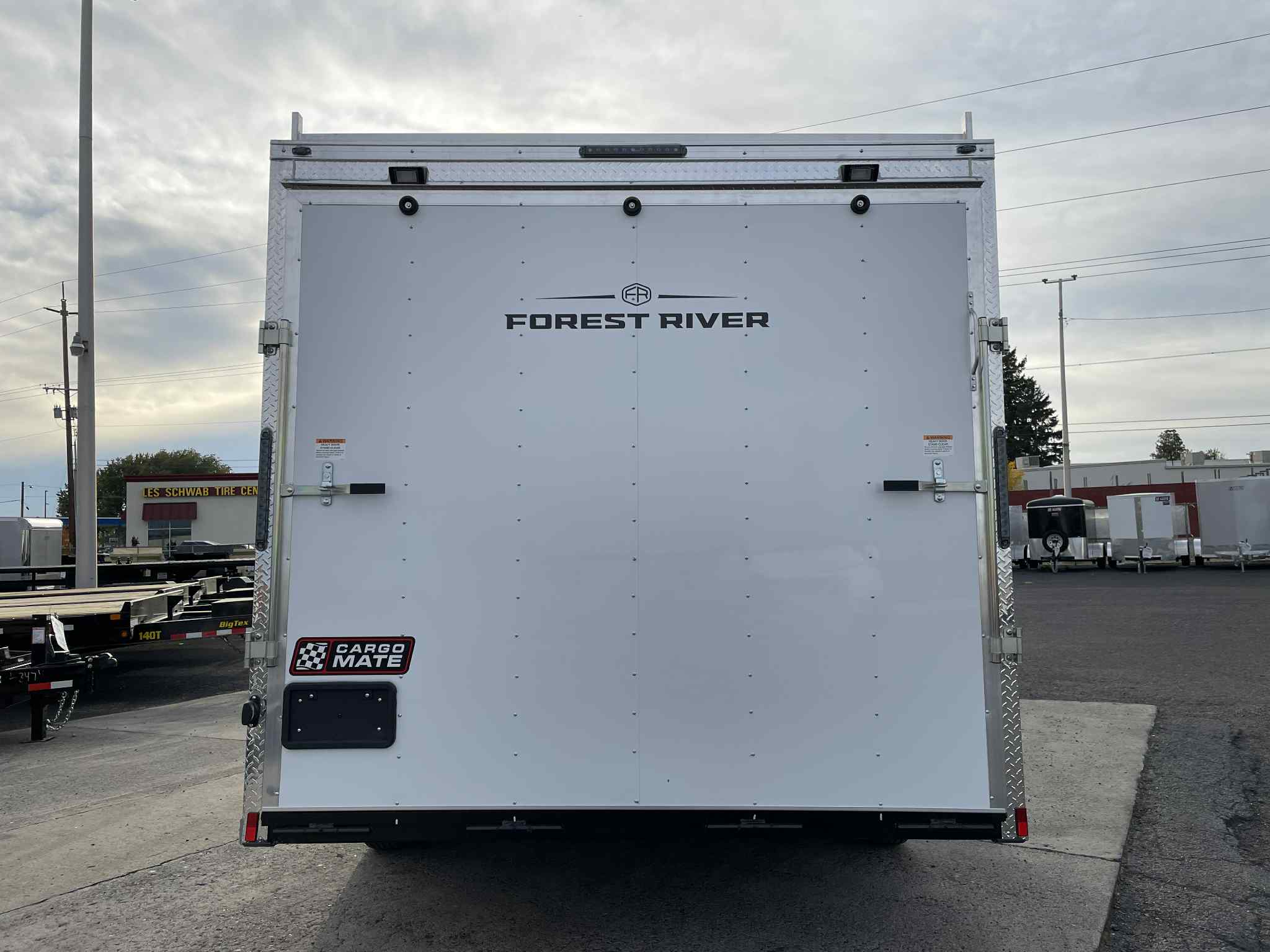 2026 Cargo Mate 8.5 x 16 Contractor Enclosed Trailer **Ramp Door** - Image 4