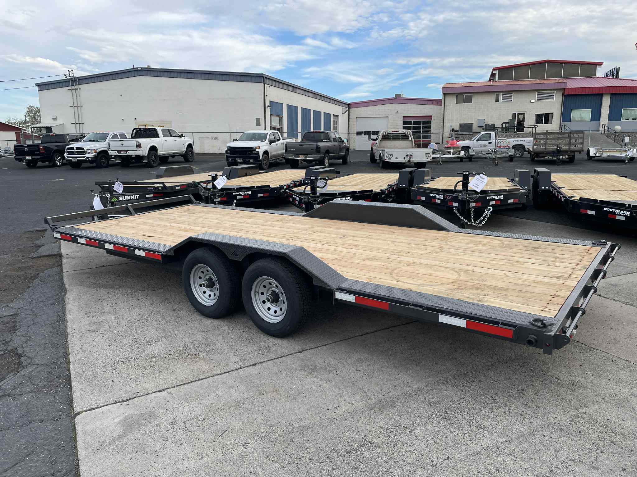 2026 Summit 7 x 20 Cascade Flatbed Trailer **GVWR 10k** - Image 2