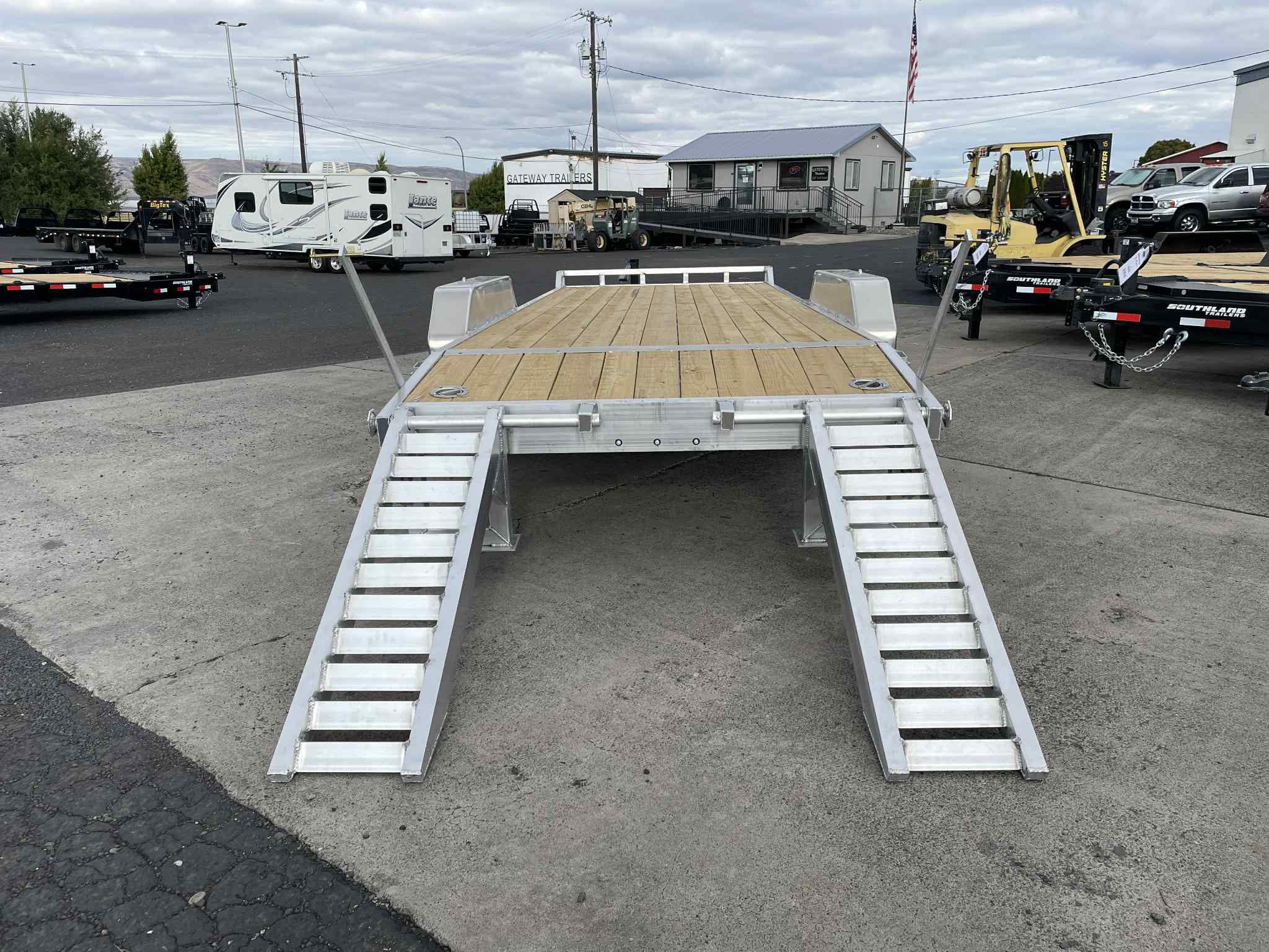 2026 Mission 83 x 20 Equipment Trailer **GVWR 9.9k** - Image 5