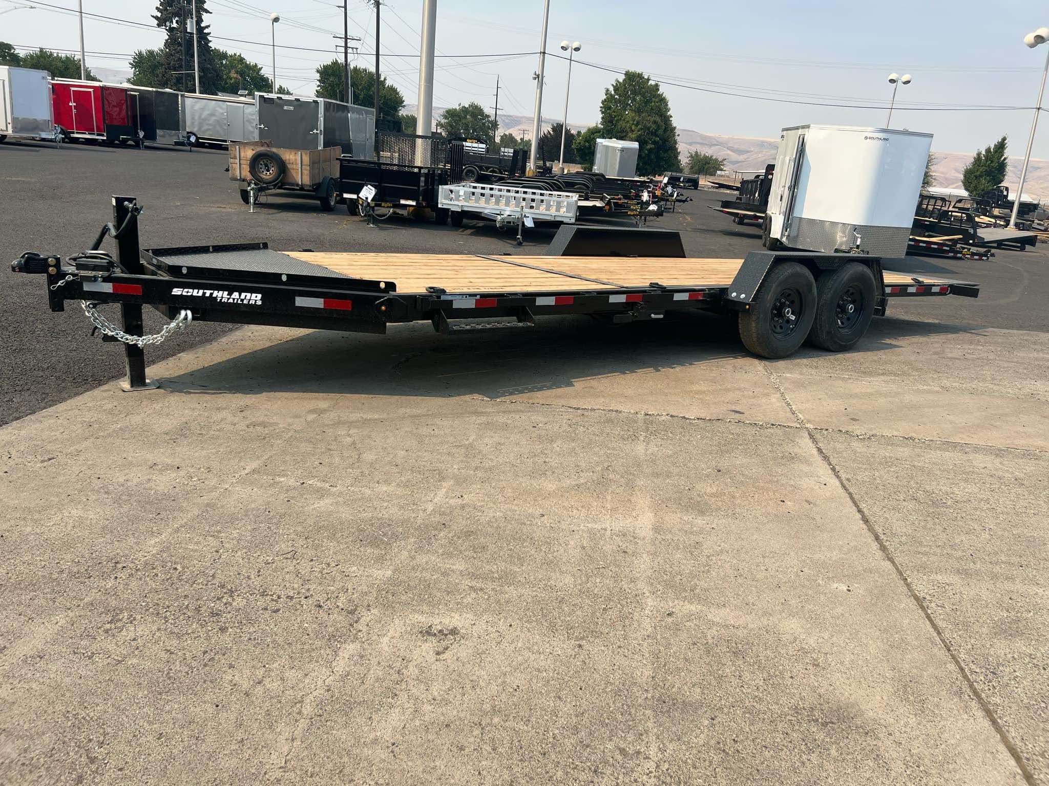 2026 Southland 82 x 22 Split Tilt Trailer