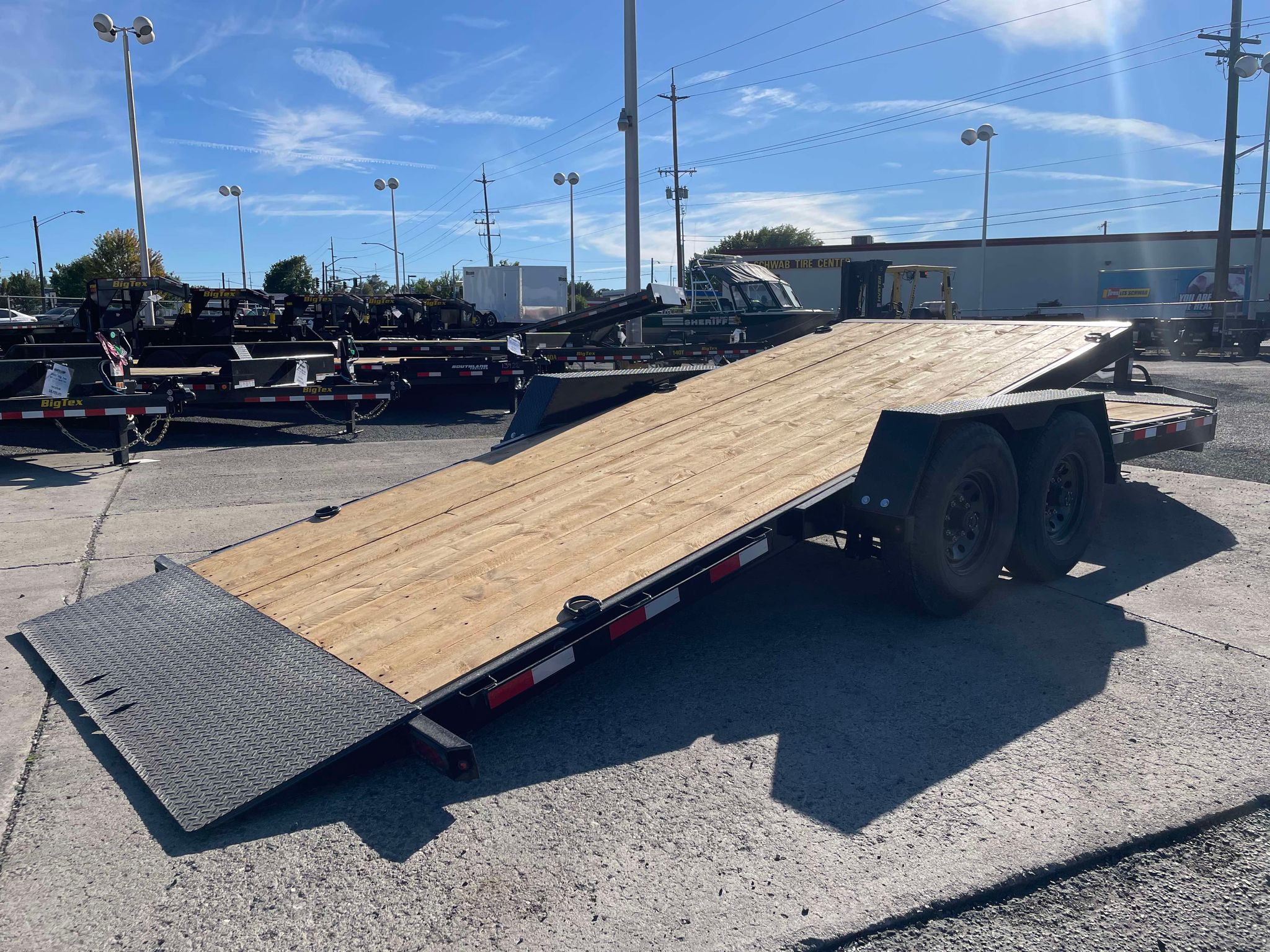 2026 Southland 82 X 20 Split Tilt Trailer **GVWR 17.4K** - Image 3
