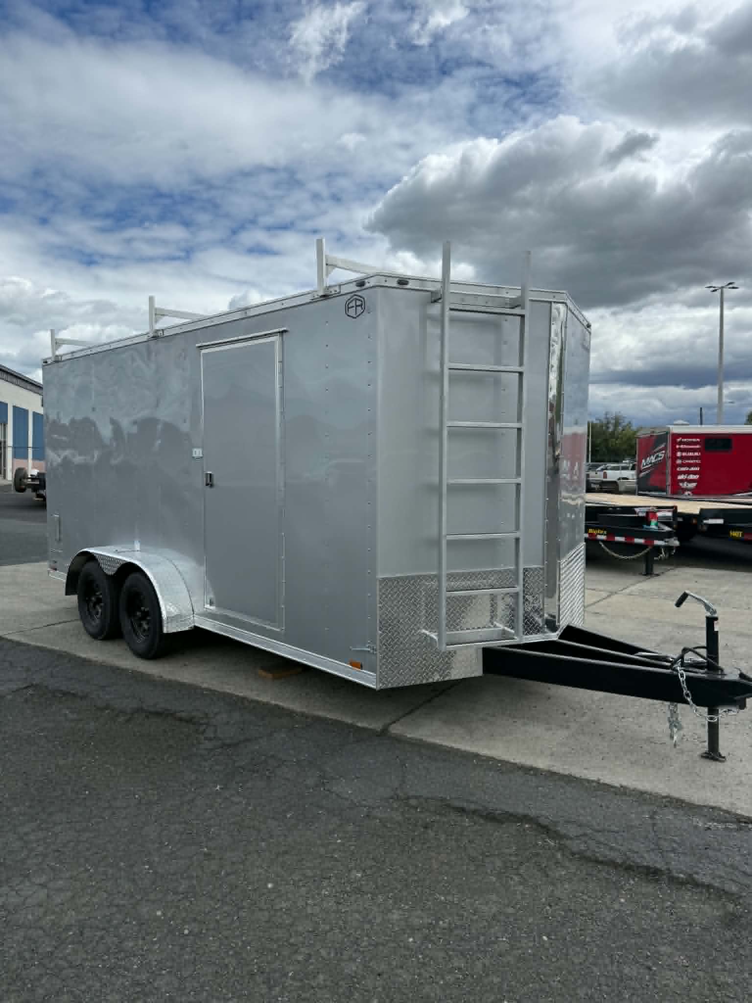2026 Cargo Mate 7 X 16 E-Series Enclosed Cargo Trailer **CONTRACTOR PACKAGE** - Image 2