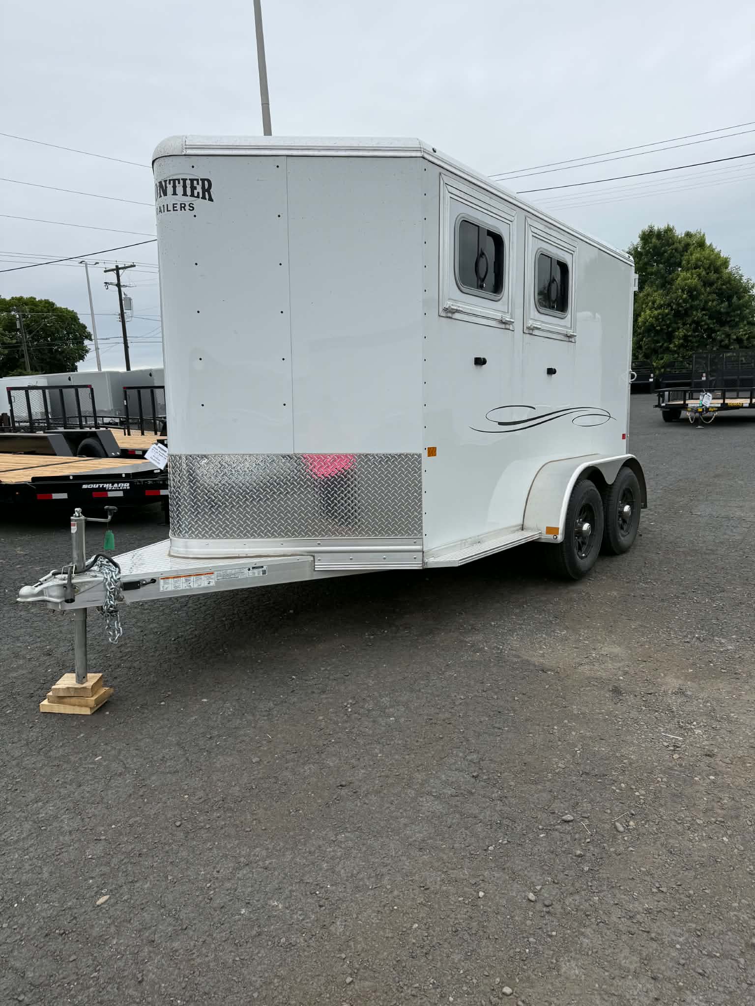 2026 Frontier 2 Horse Slant Load Horse Trailer **SLANT LOAD** - Image 2