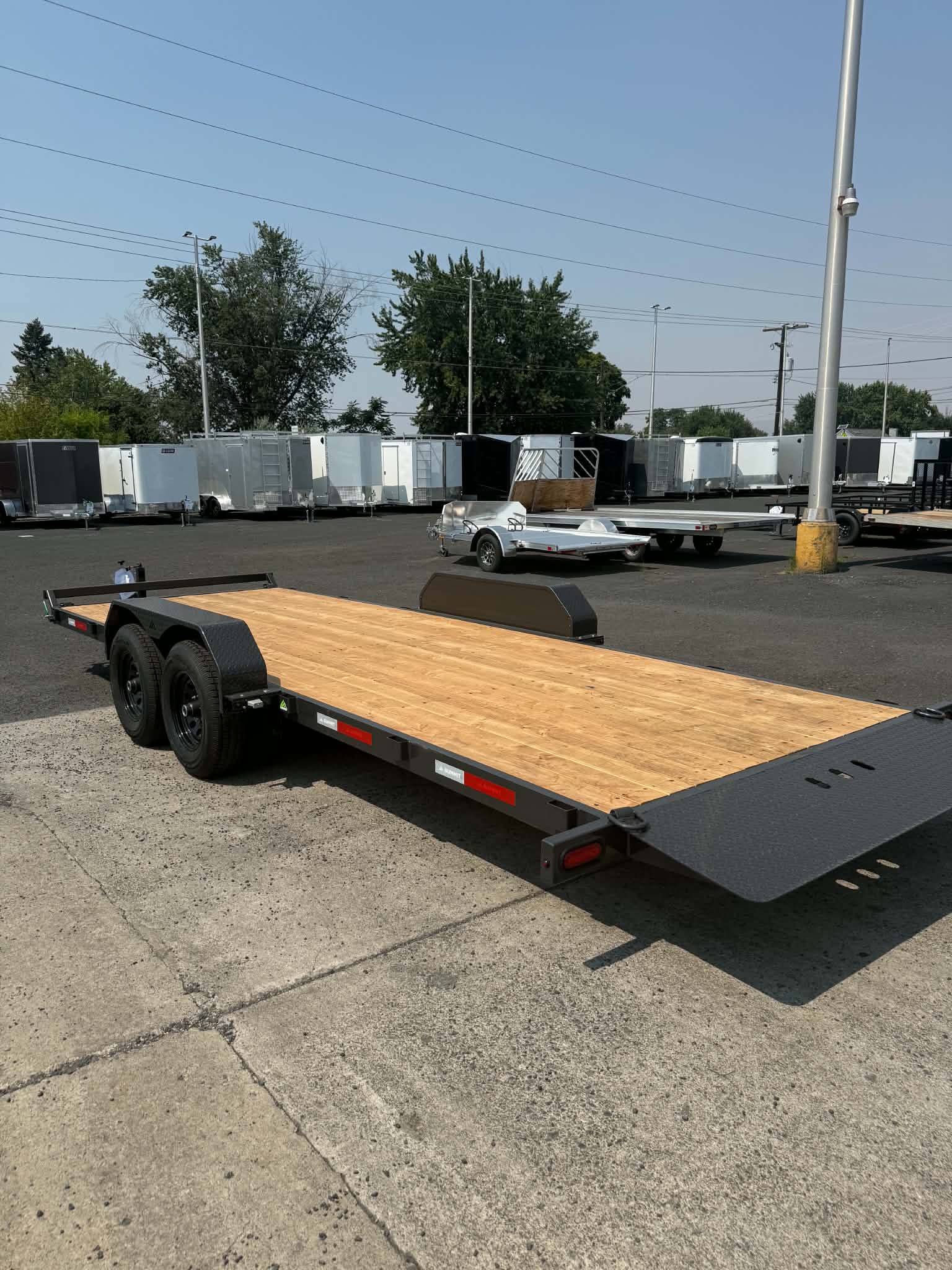 2027 Summit 7 X 20 Cascade Full Tilt Trailer **GVWR 10K** - Image 4