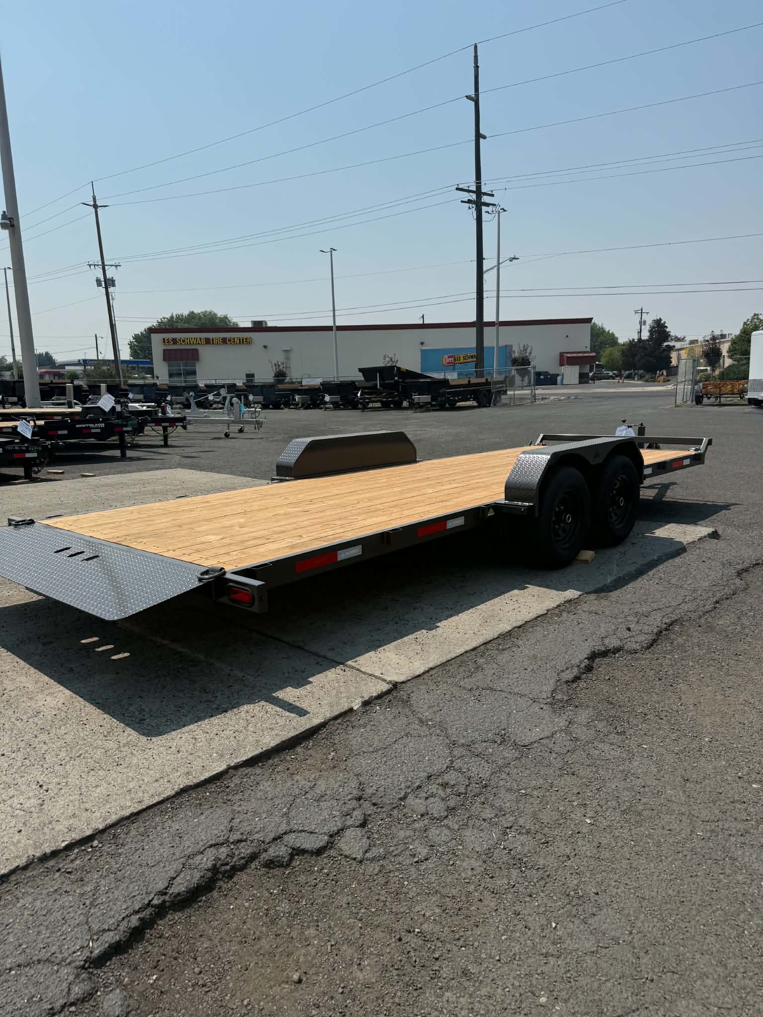 2027 Summit 7 X 20 Cascade Full Tilt Trailer **GVWR 10K** - Image 3