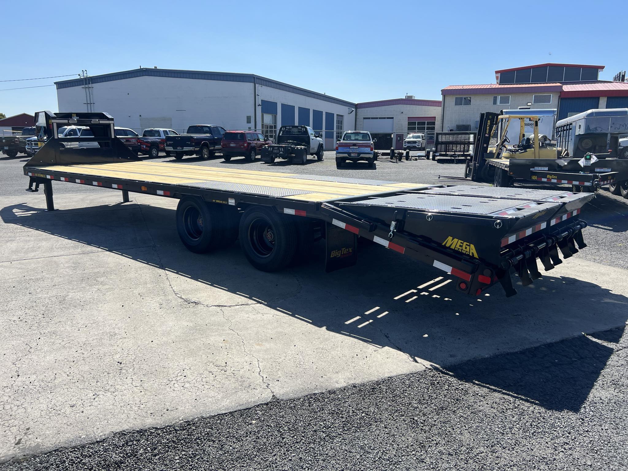 2027 Big Tex 102 X 25 + 5 22GN Flatbed Trailer **GVWR 23.9K** - Image 2
