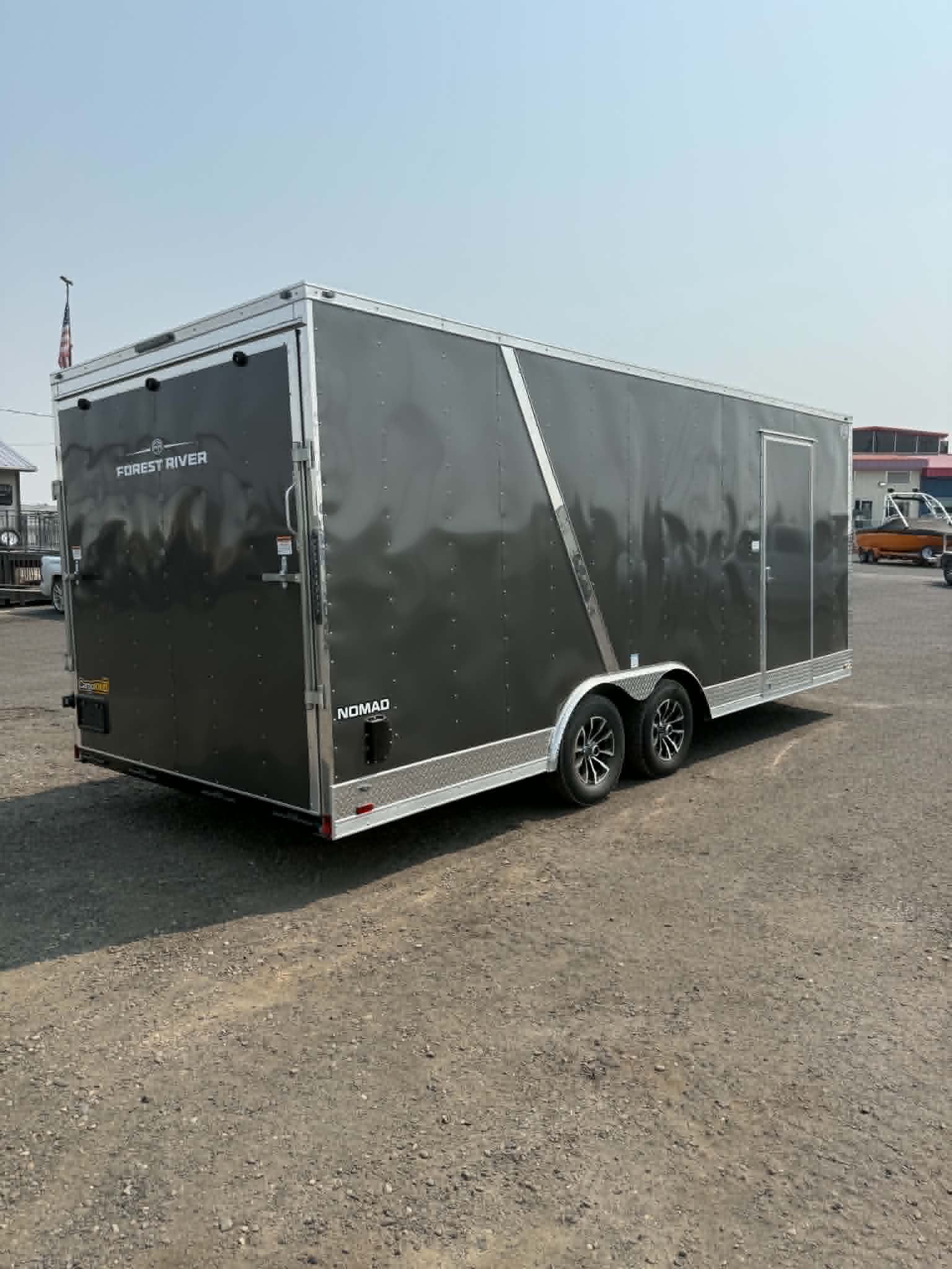 2027 Cargo King 8.5 X 20 Nomad Enclosed Trailer **APPERANCE PACKAGE** - Image 4
