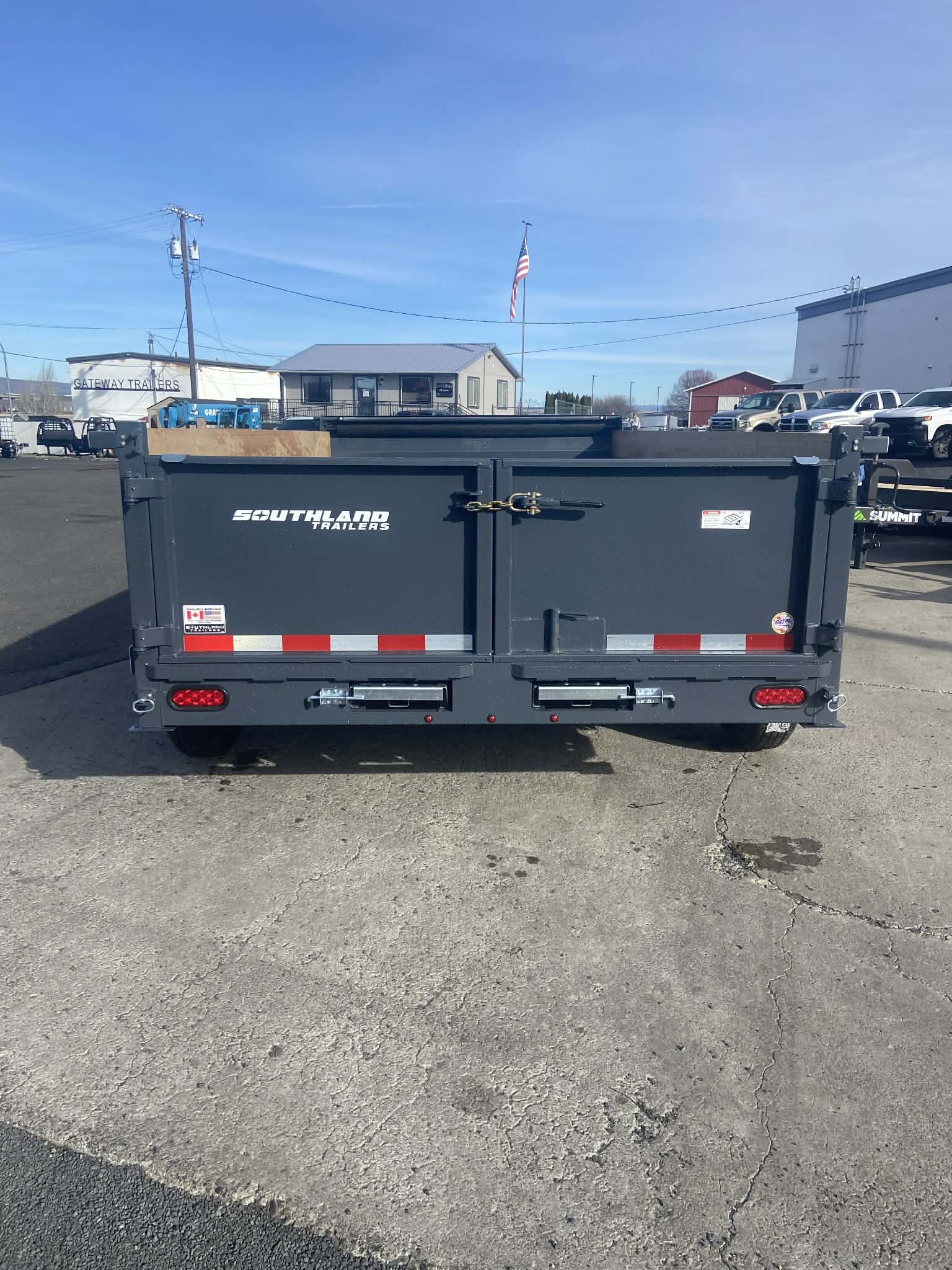 2027 Southland 7 X 14 Dump Trailer **Special Color** - Image 6