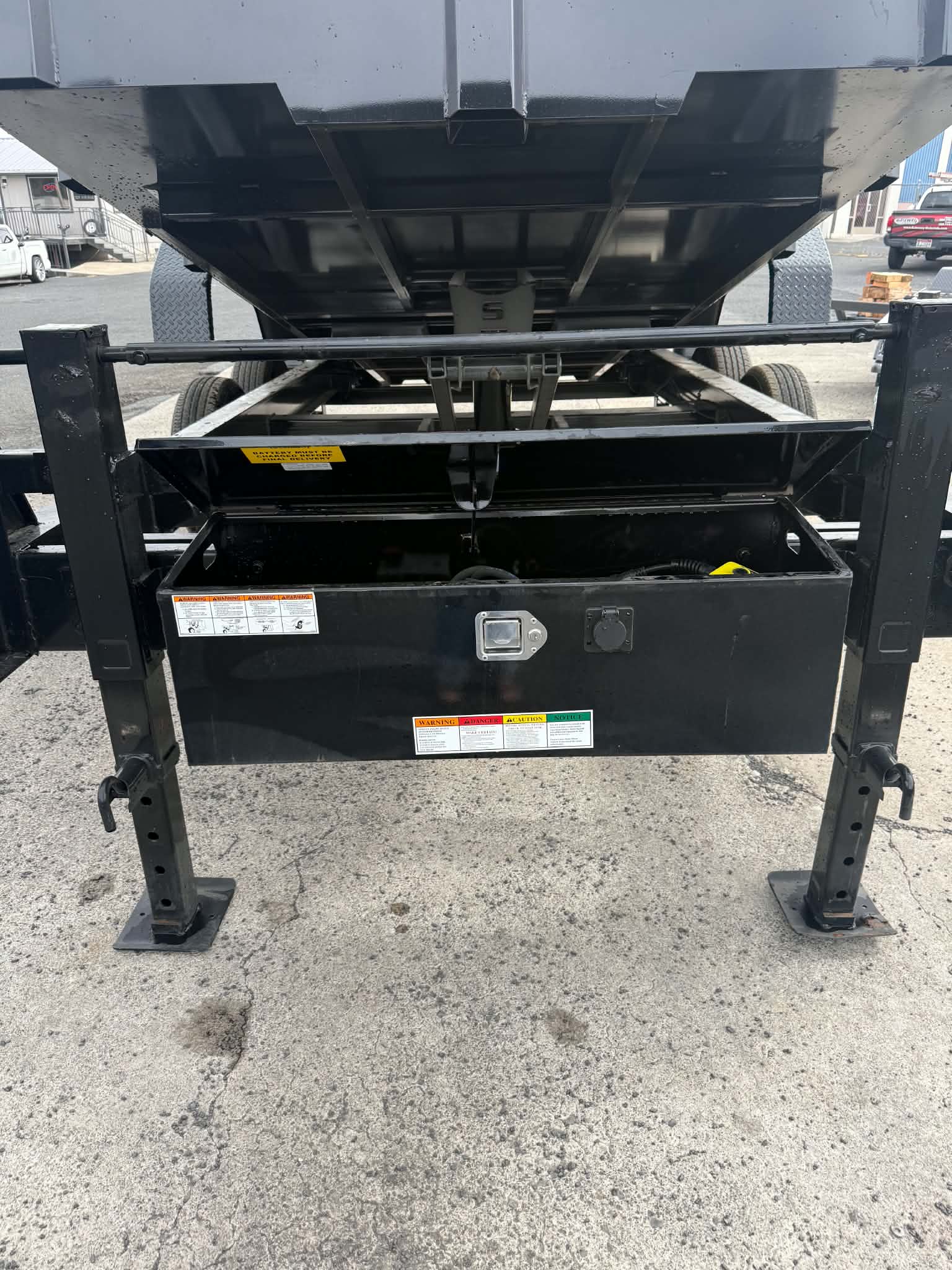 2027 Big Tex 83 X 14 14GX Gooseneck Dump Trailer **4' Sides** - Image 9