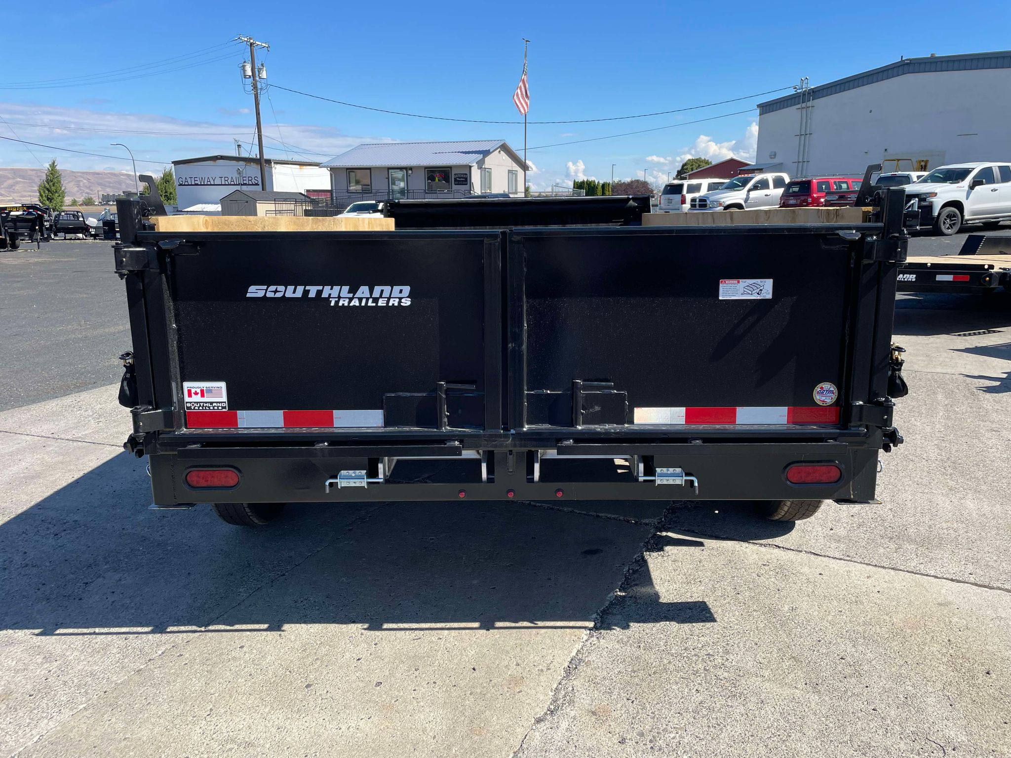 2027 Southland 7 X 14 Dump Trailer **GVWR 17.4K** - Image 4