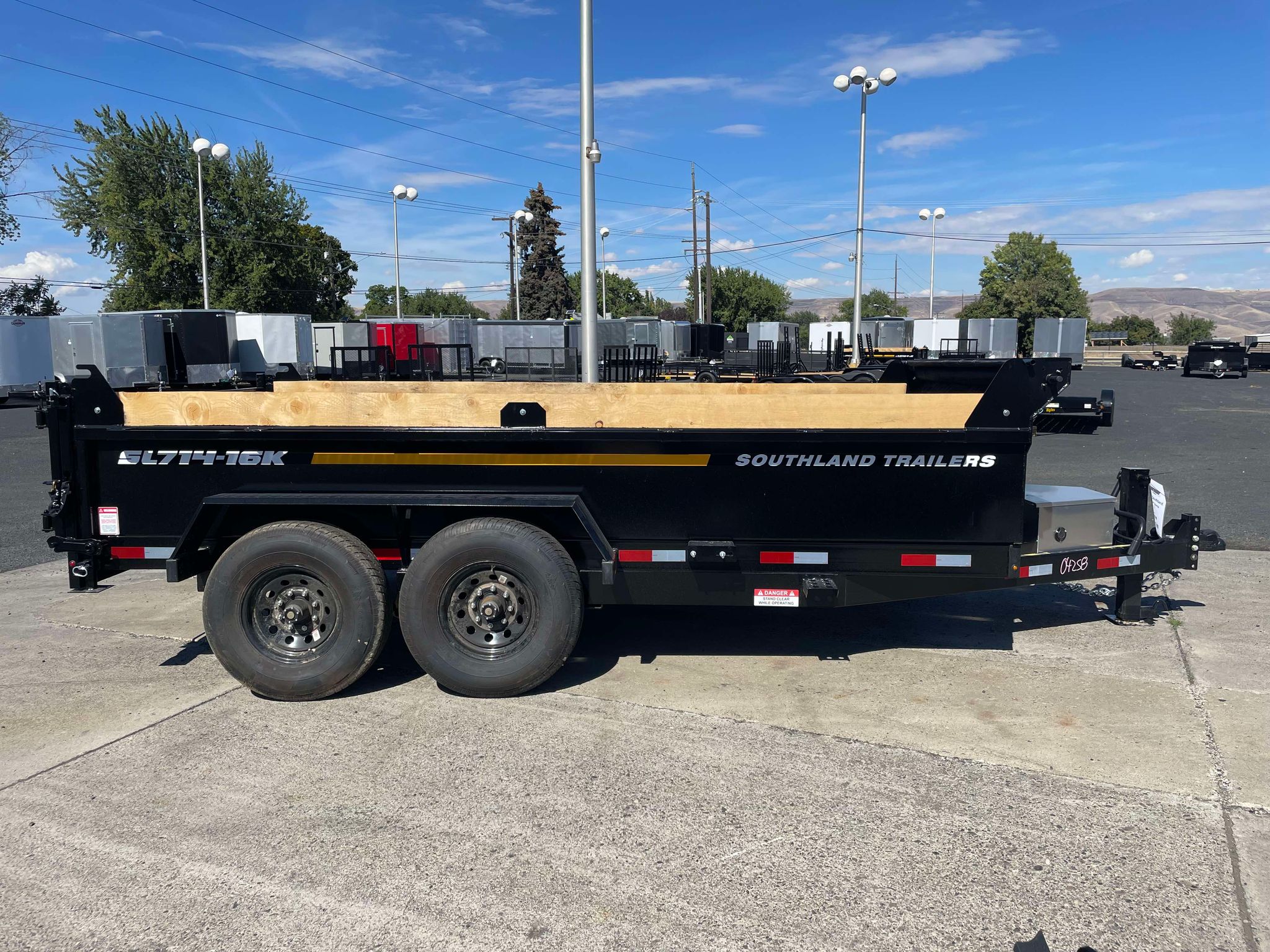 2027 Southland 7 X 14 Dump Trailer **GVWR 17.4K** - Image 2