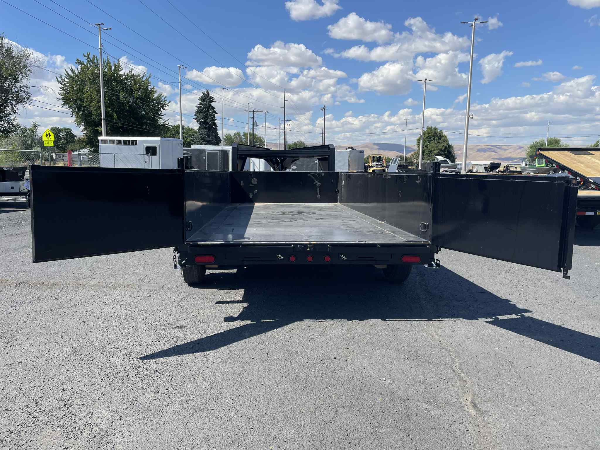 2027 Big Tex 83 X 16 14GX Gooseneck Dump Trailer **GVWR 15.9K** - Image 7