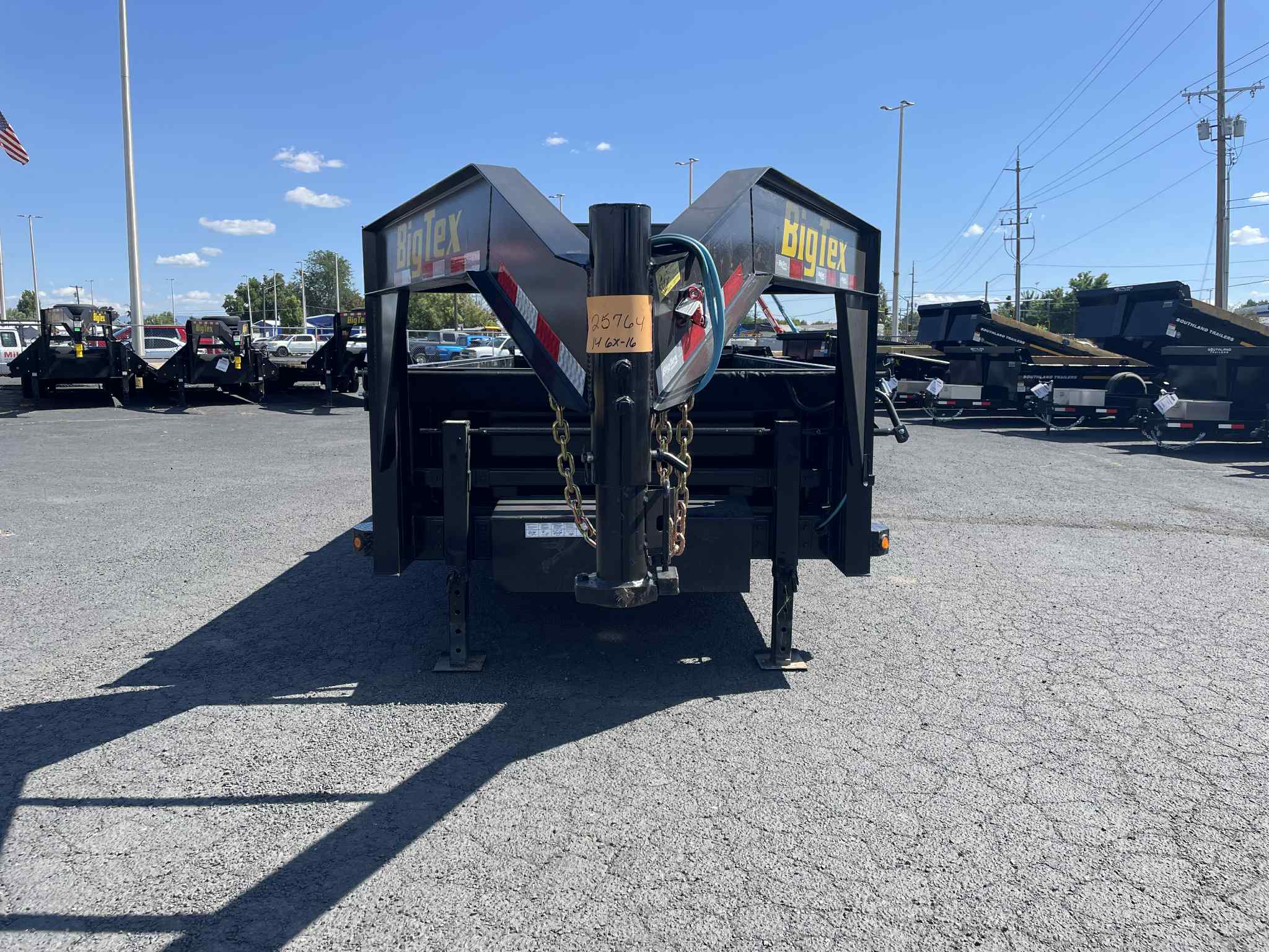2027 Big Tex 83 X 16 14GX Gooseneck Dump Trailer **GVWR 15.9K** - Image 3