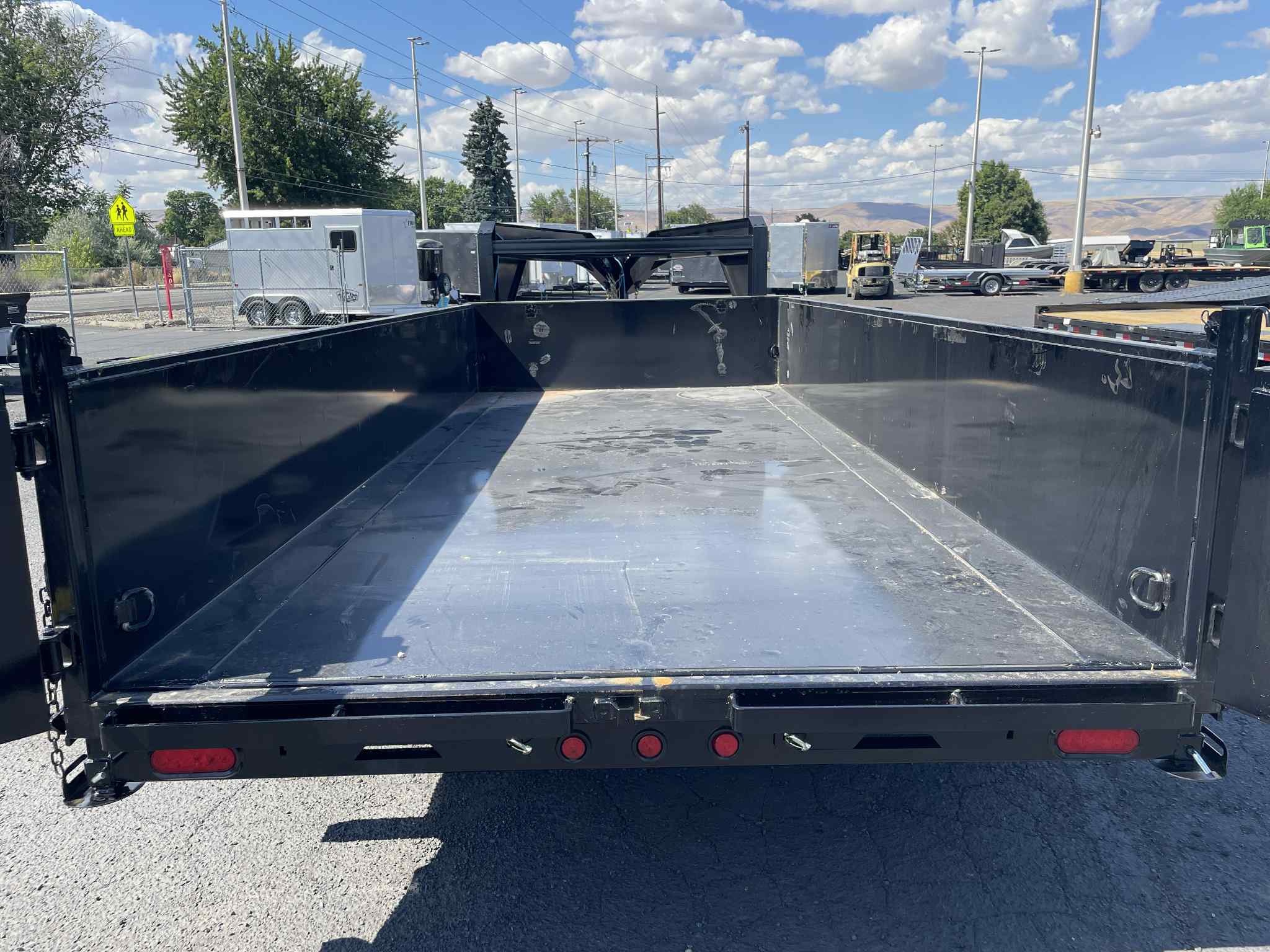 2027 Big Tex 83 X 16 14GX Gooseneck Dump Trailer **GVWR 15.9K** - Image 6
