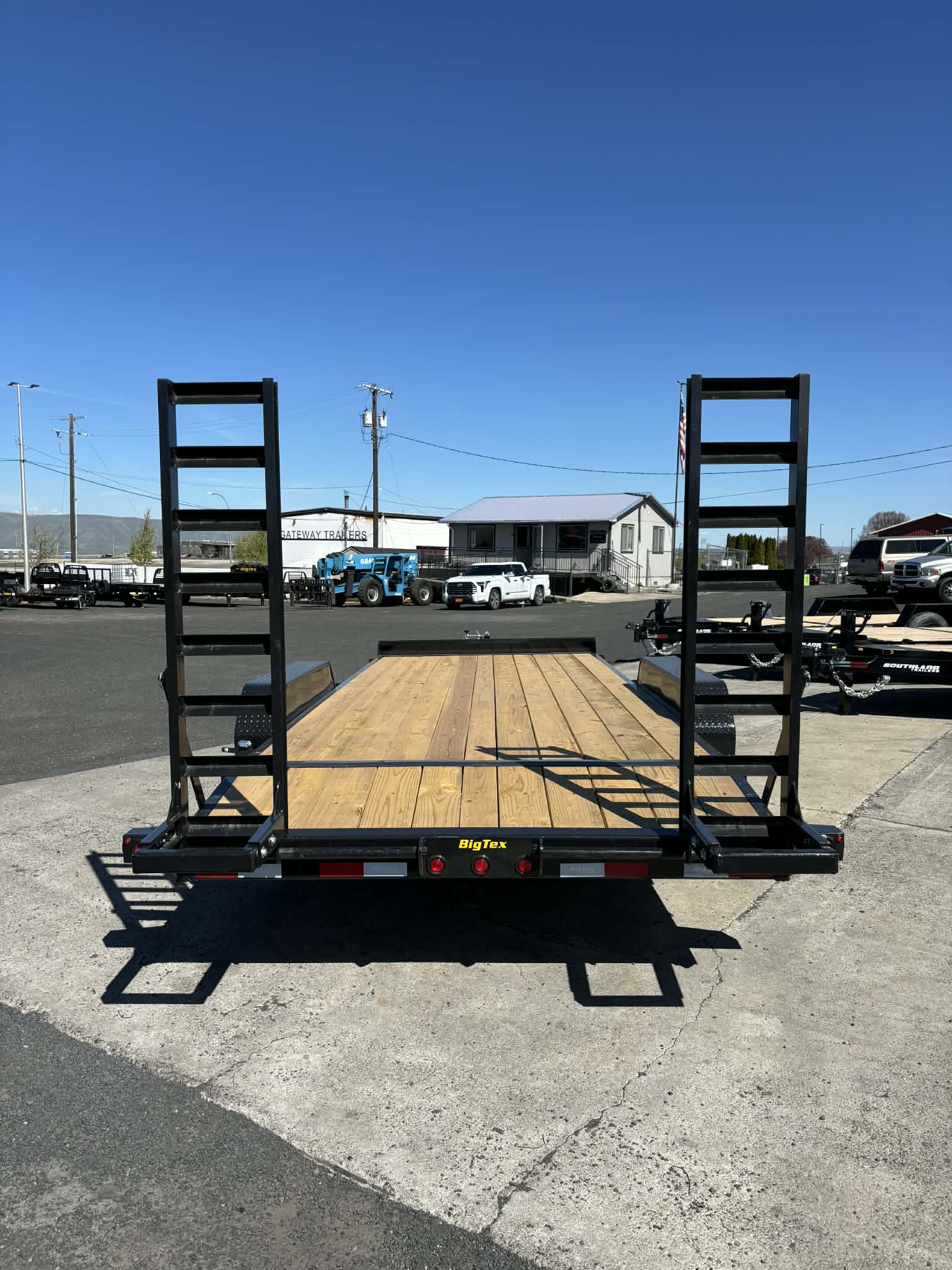 2027 Big Tex 83 X 20 14EB Equipment Trailer **GVWR 14K** - Image 5